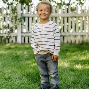 Mebie‎ Baby Boys Cream & Gray Striped Cable Knit Henley Long Sleeve Sweater - 5Y